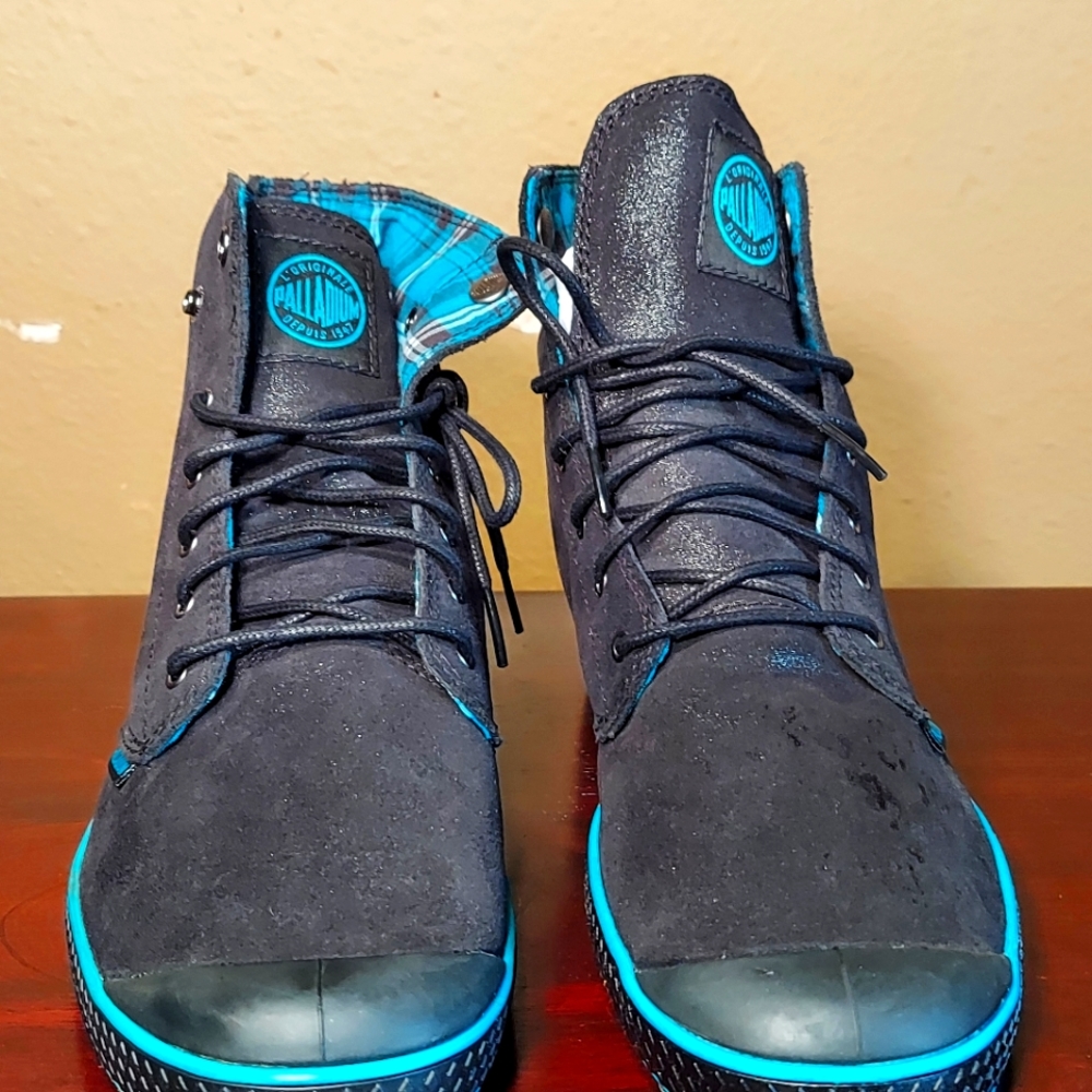 Palladium Slim Snaps Leather Black W/ Glittering and blue